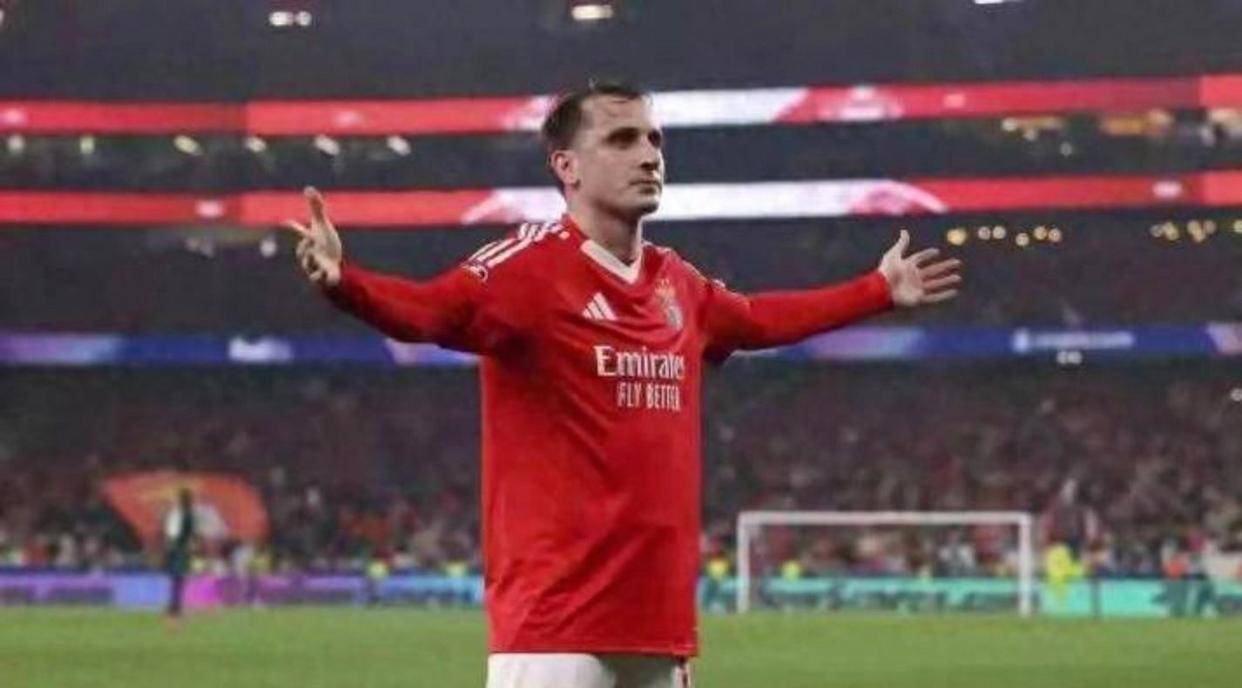 关于关键时刻本菲卡调整名单以备欧联;豪取连胜环节打磨;更衣室稳定;训练强度明显提升的信息 关于关键时刻本菲卡调整名单以备欧联;豪取连胜环节打磨;更衣室稳定;训练强度明显提升的信息