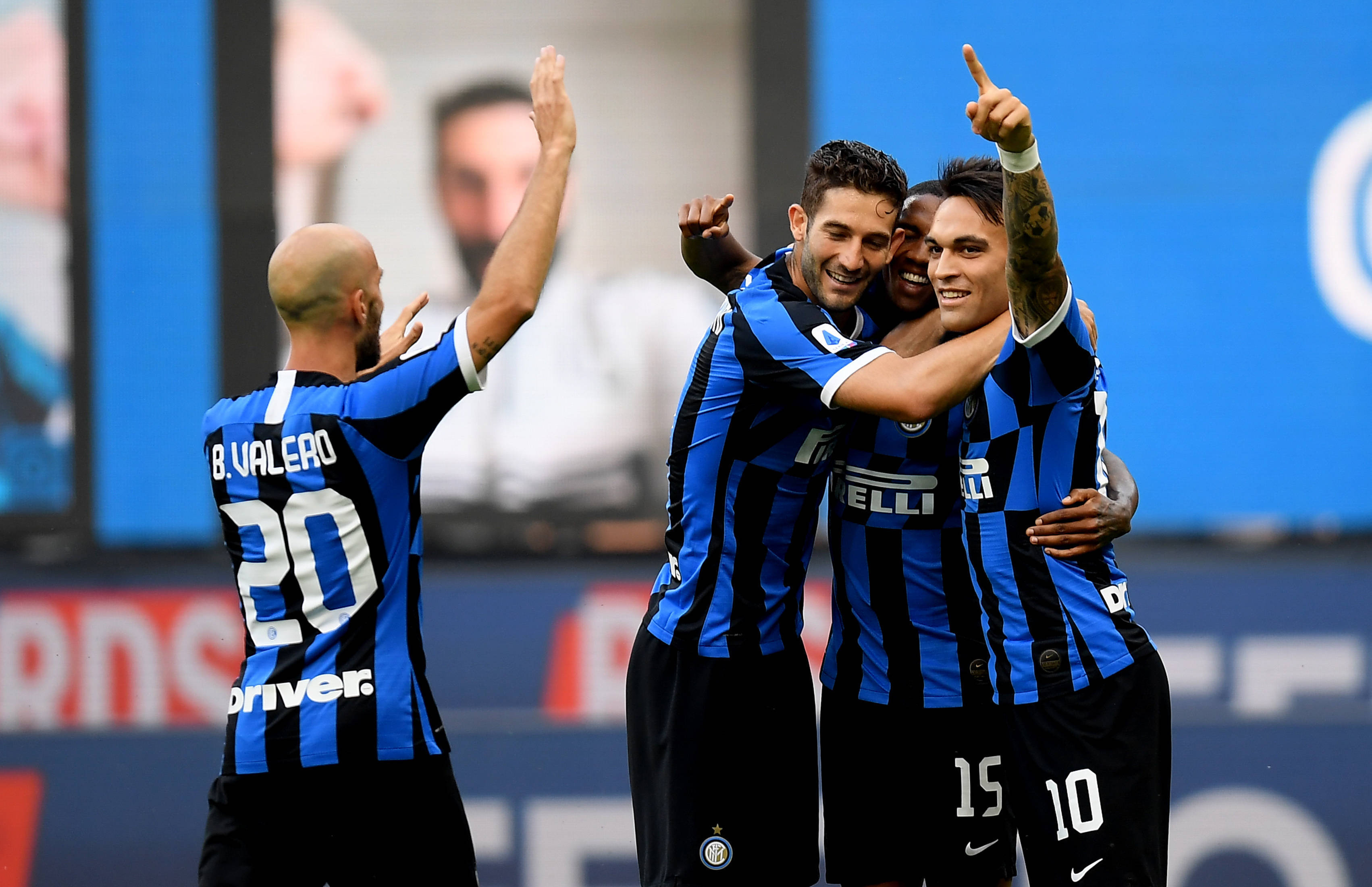 意甲赛程吃紧，巴塞罗那赛前临场应变，气氛紧张，纪律约束更严格 