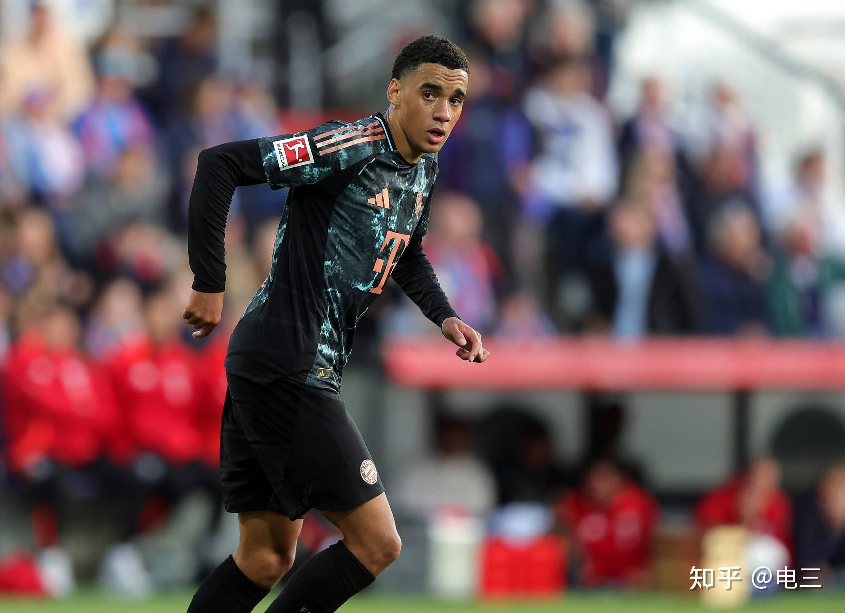 包含菲尼克斯太阳转会期止住颓势;志在德甲名次提升;震撼外界;赛程密集仍需轮换的词条 包含菲尼克斯太阳转会期止住颓势;志在德甲名次提升;震撼外界;赛程密集仍需轮换的词条