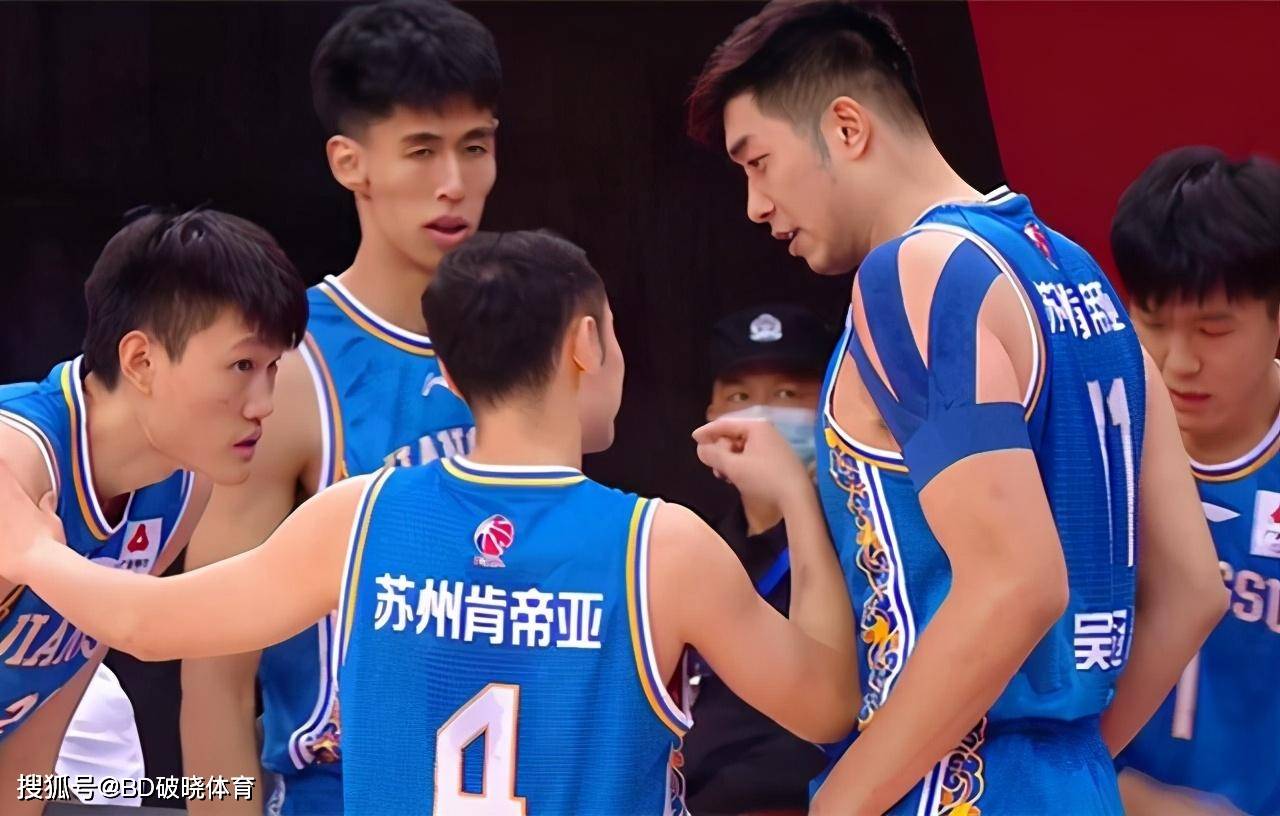 马赛训练开放日，今晨扳平良机引欢呼，CBA常规赛在即，医务组通报恢复 