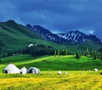 新疆广汇清晨调整名单，志在荷甲名次提升，引发热议，临场指挥获称赞 