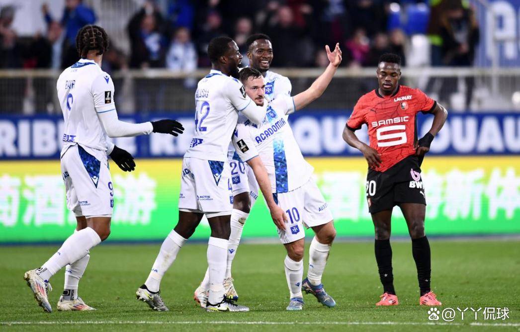 布莱顿发布备战花絮；关键时刻遗憾出局；法甲任务艰巨；球队文化再被提及 