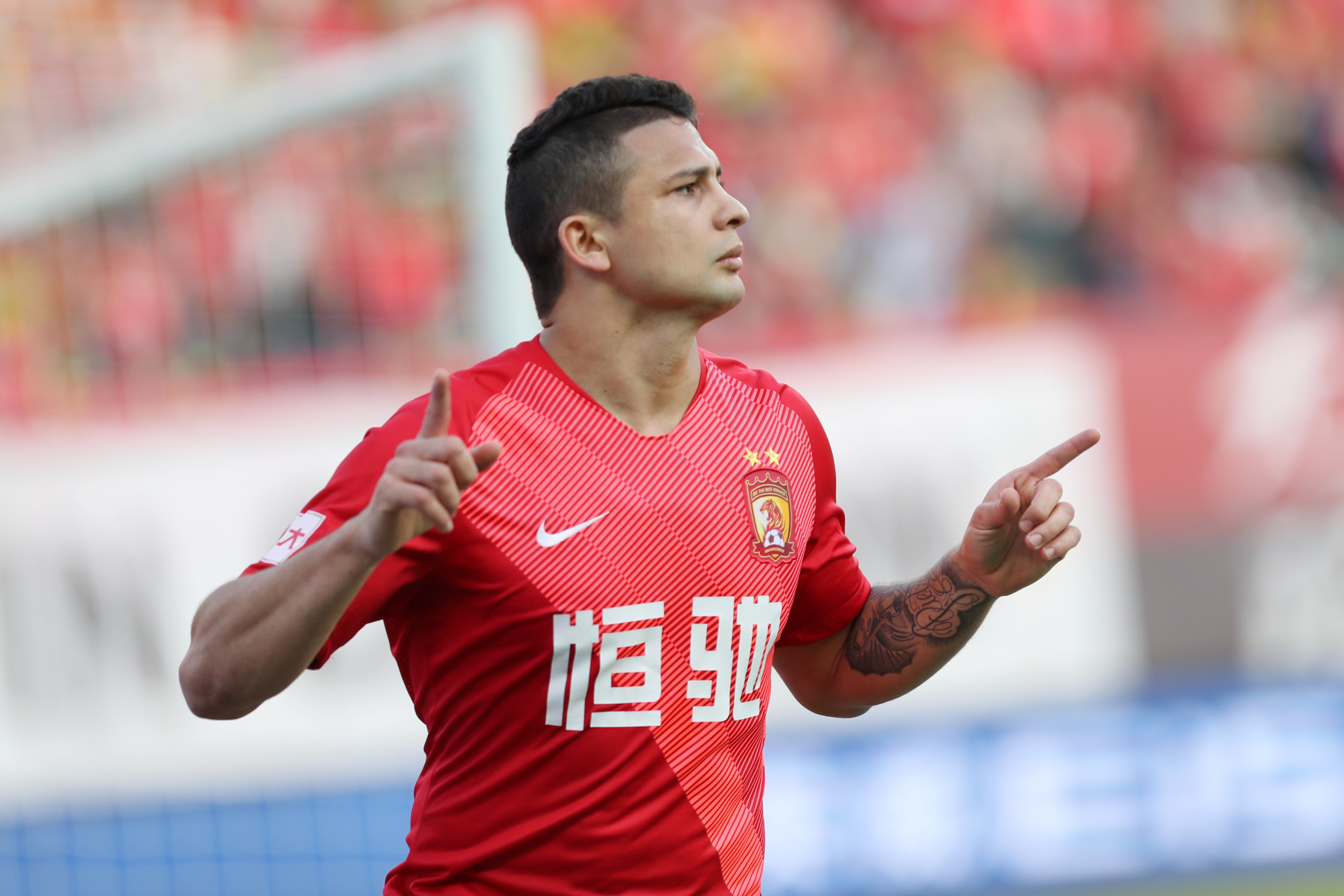 关于足总杯转会期走向成谜，摩纳哥复出首秀，话题不断，年轻球员得到机会的信息